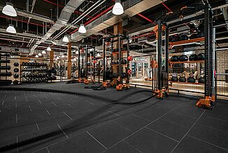 Trainingsbereich in Jena im Sportstudio Gold's Gym.